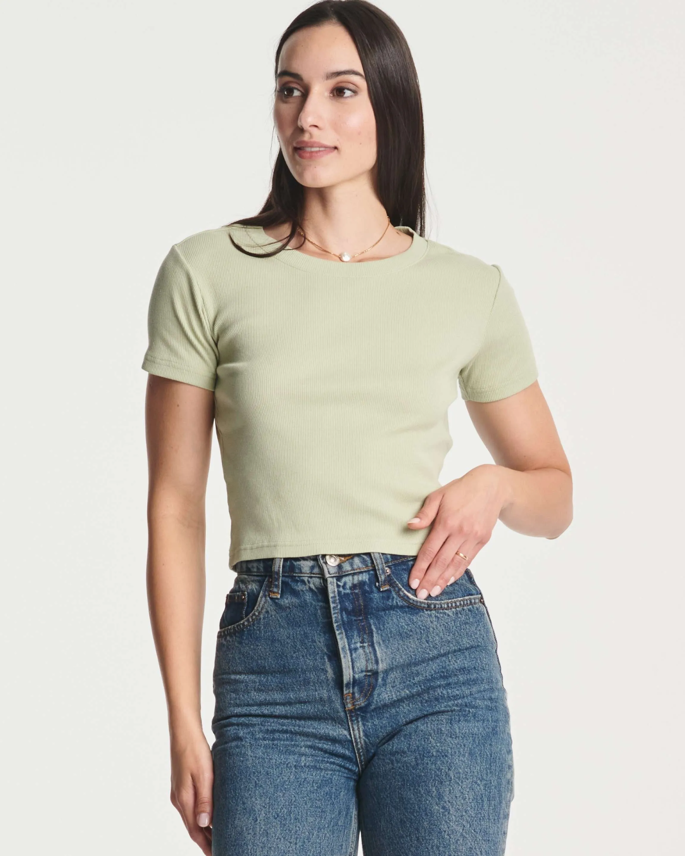 4 Pack: Women's Short Sleeve Ribbed Knit Crop Top (Available in Plus Size)
