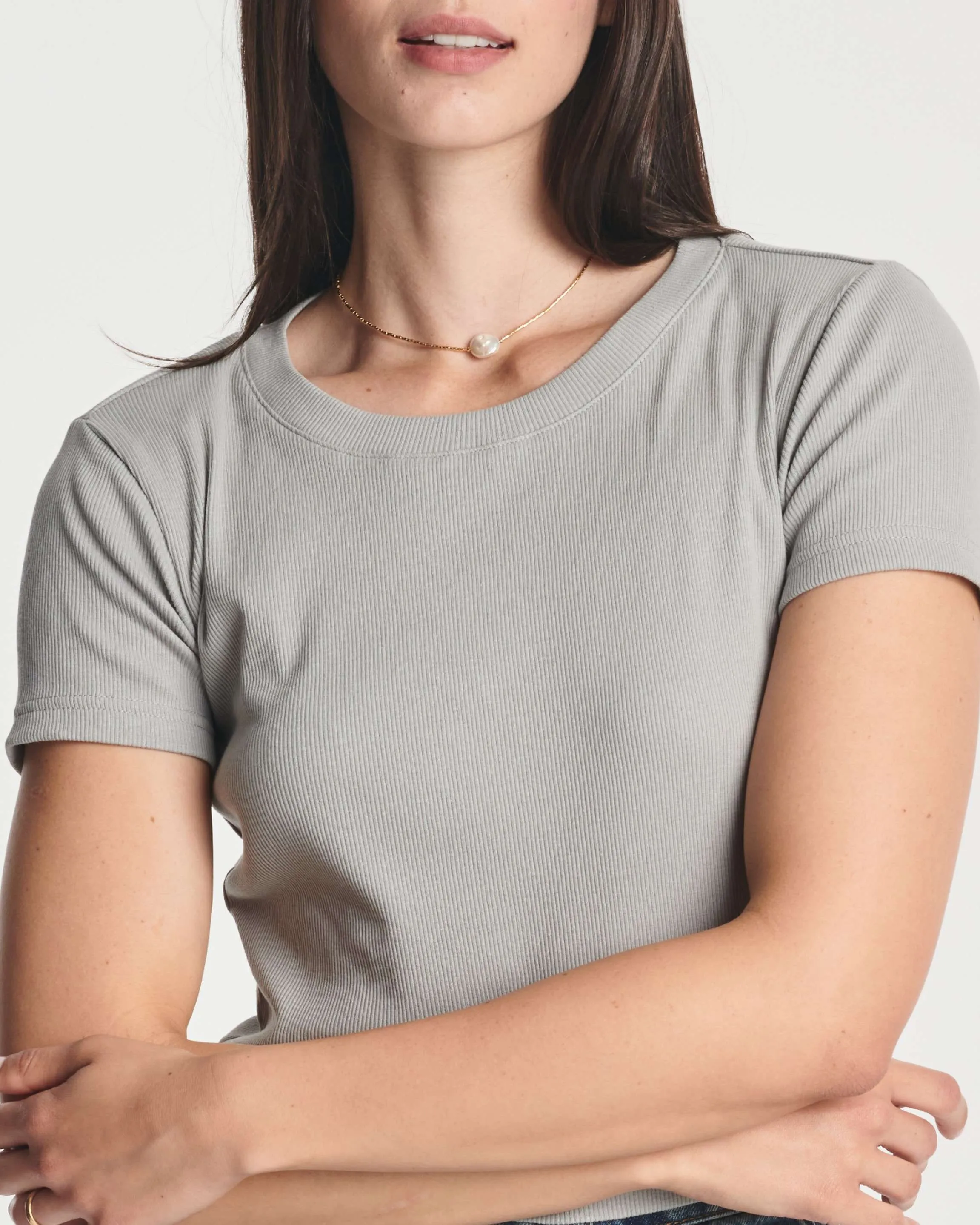 4 Pack: Women's Short Sleeve Ribbed Knit Crop Top (Available in Plus Size)