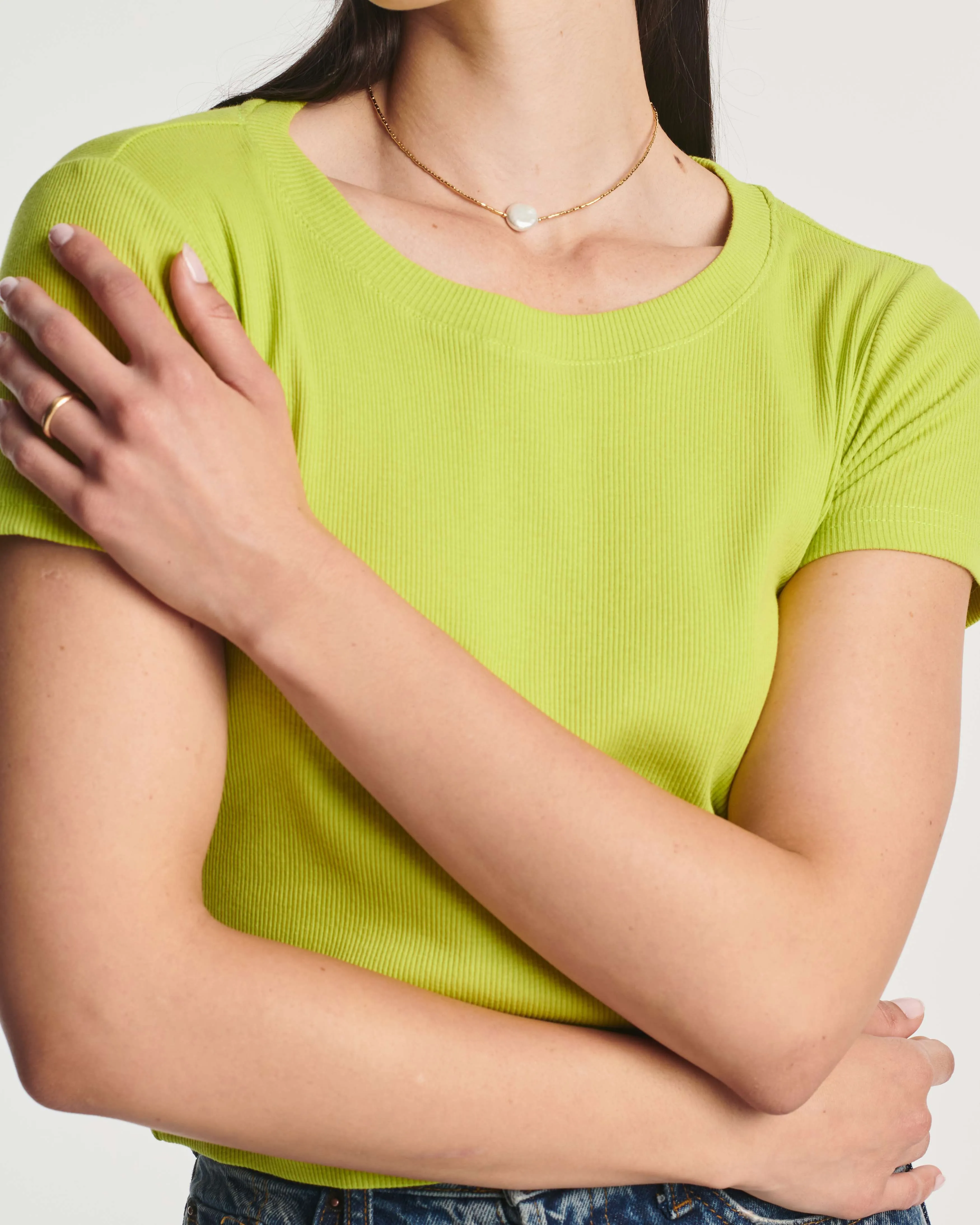4 Pack: Women's Short Sleeve Ribbed Knit Crop Top (Available in Plus Size)
