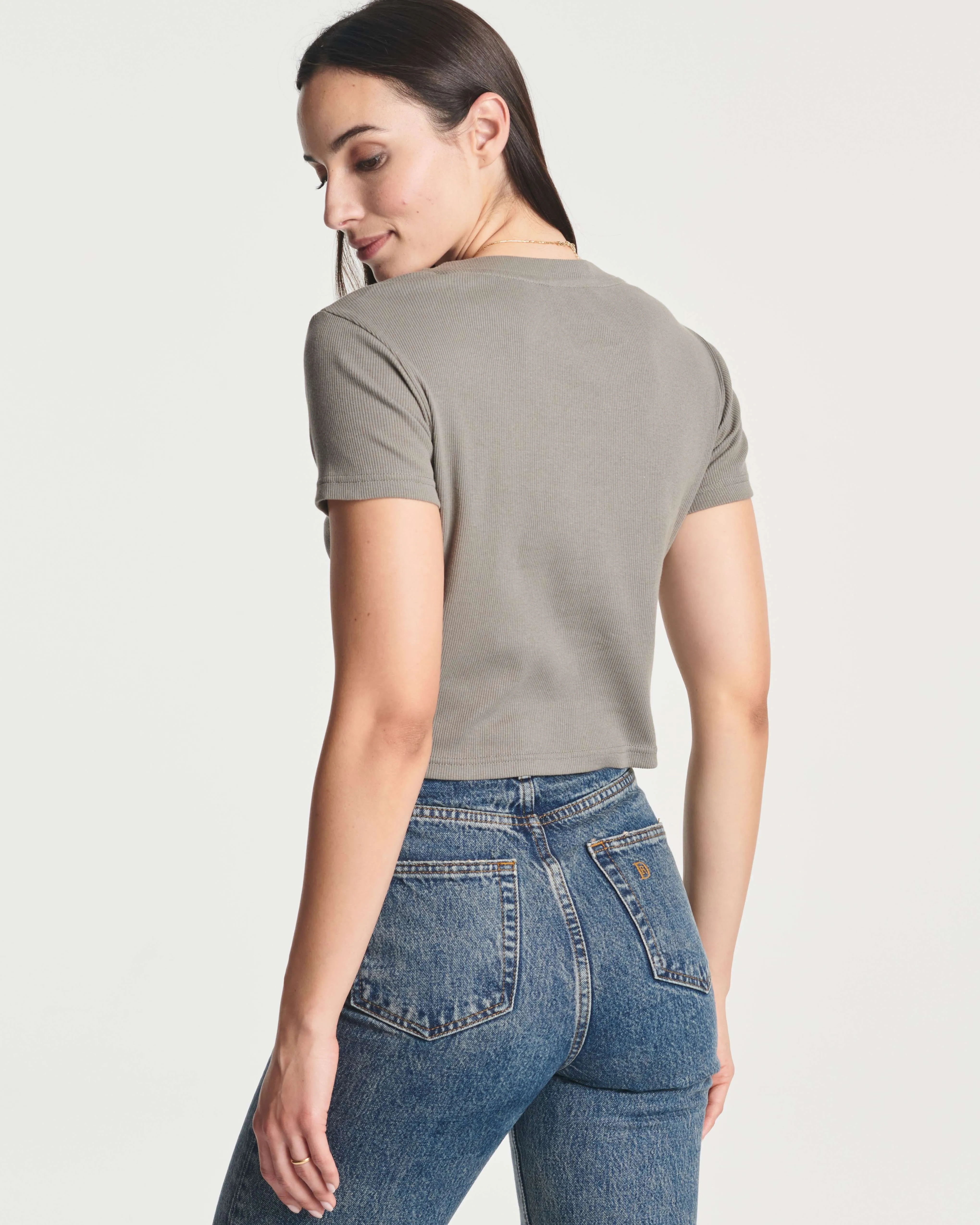 4 Pack: Women's Short Sleeve Ribbed Knit Crop Top (Available in Plus Size)