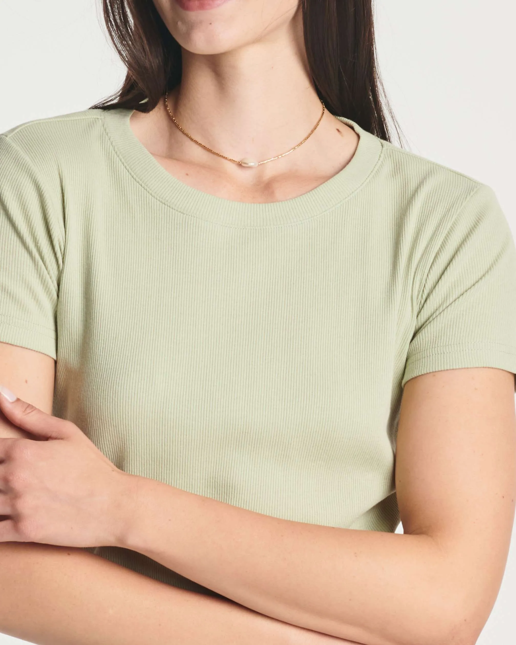 4 Pack: Women's Short Sleeve Ribbed Knit Crop Top (Available in Plus Size)