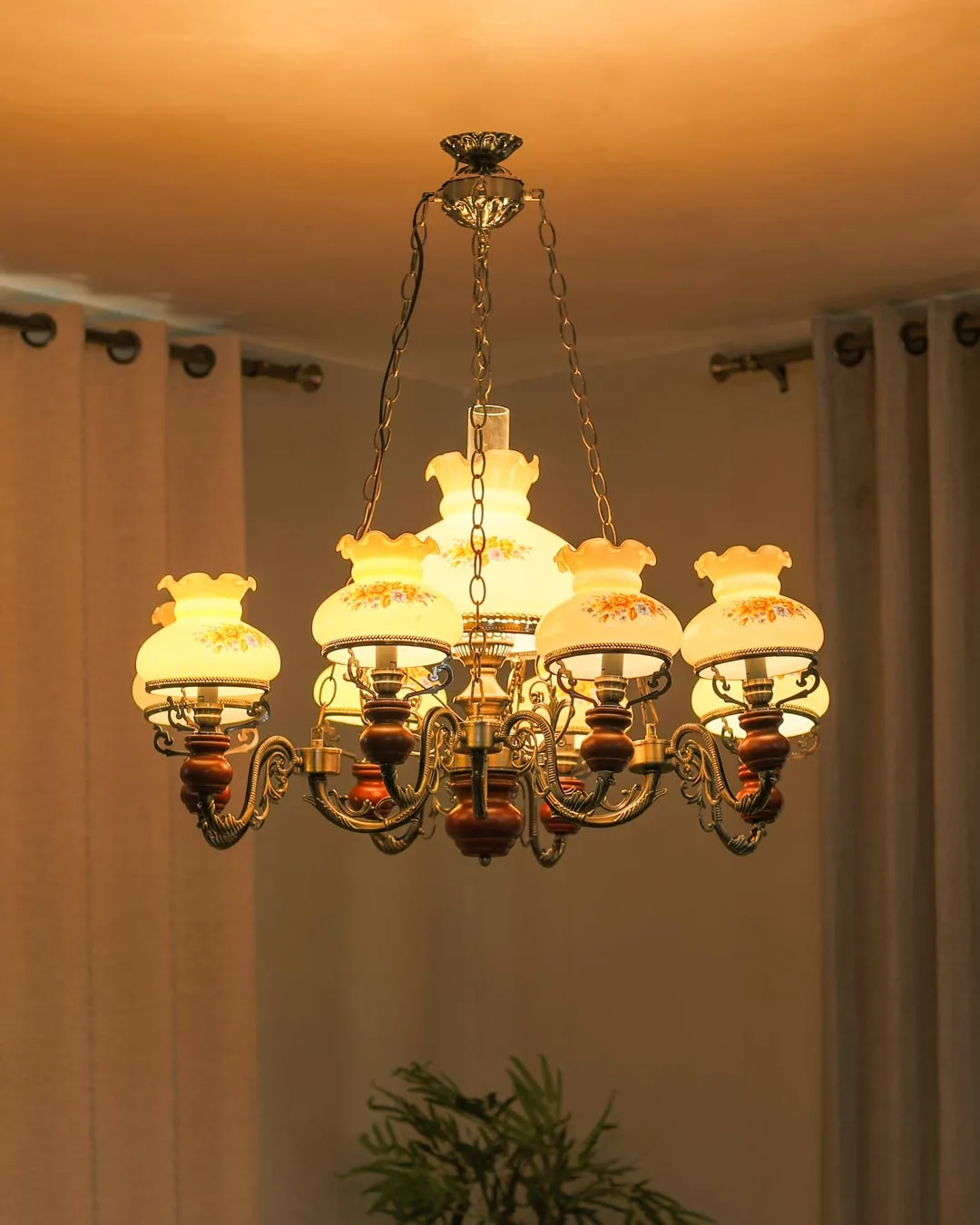 'Fenton' 9-Light Chandelier