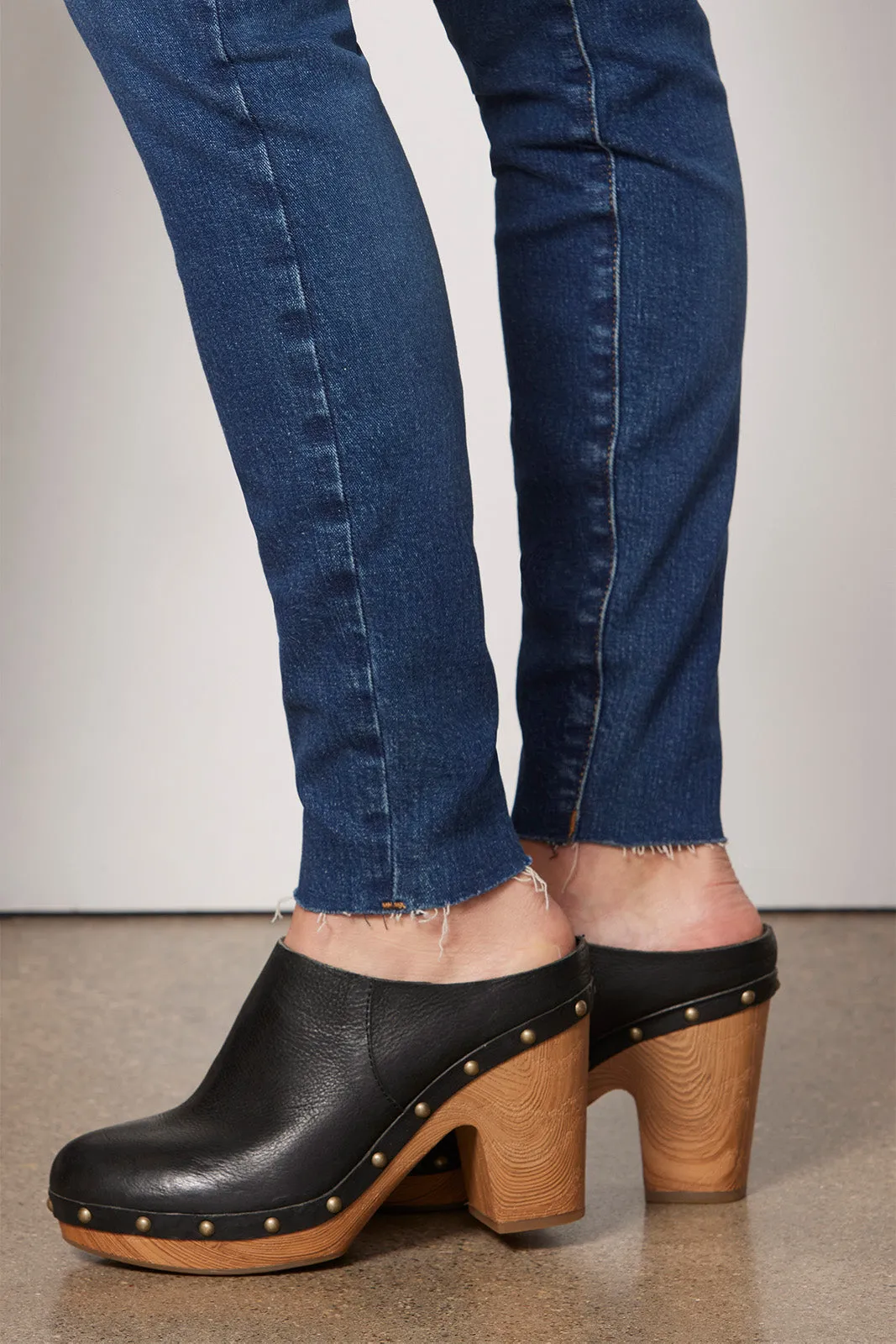 Mia High Rise Skinny