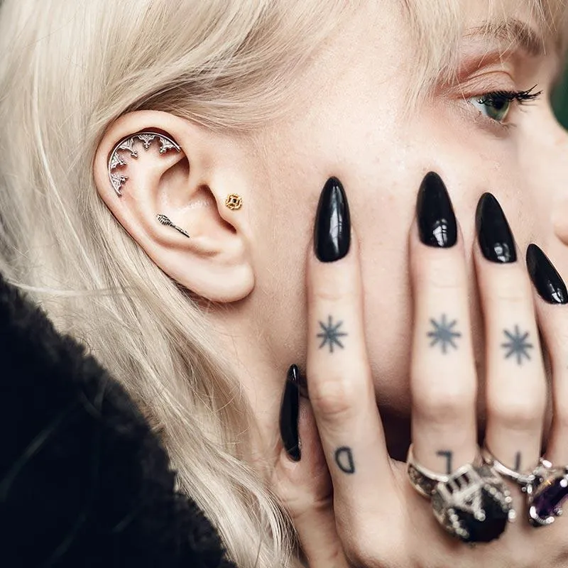 MORWENA. Gothic Arch Stud Earring - Gold