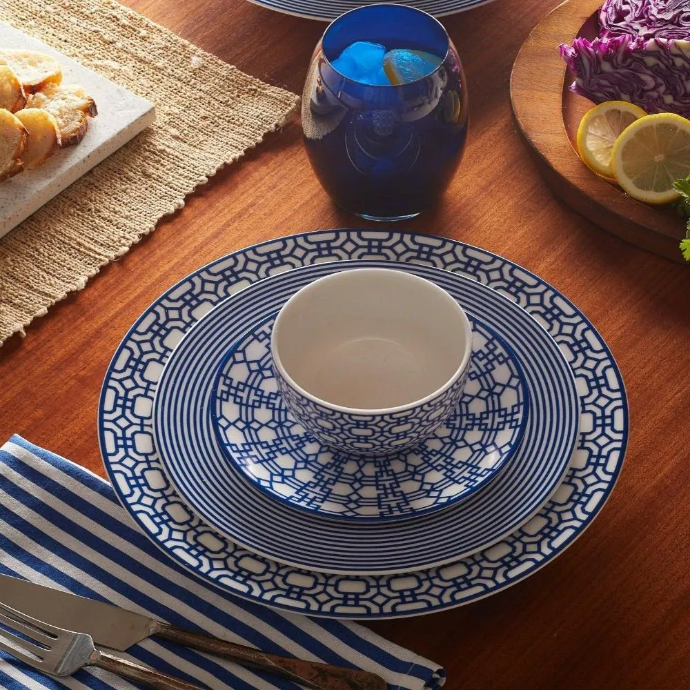 Newport Garden Gate Rimmed Dinner Plate