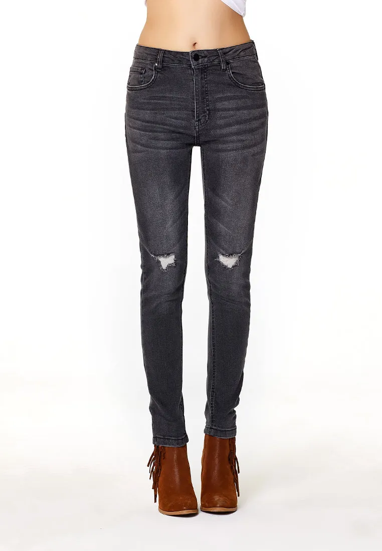 slim fit distressed jeans