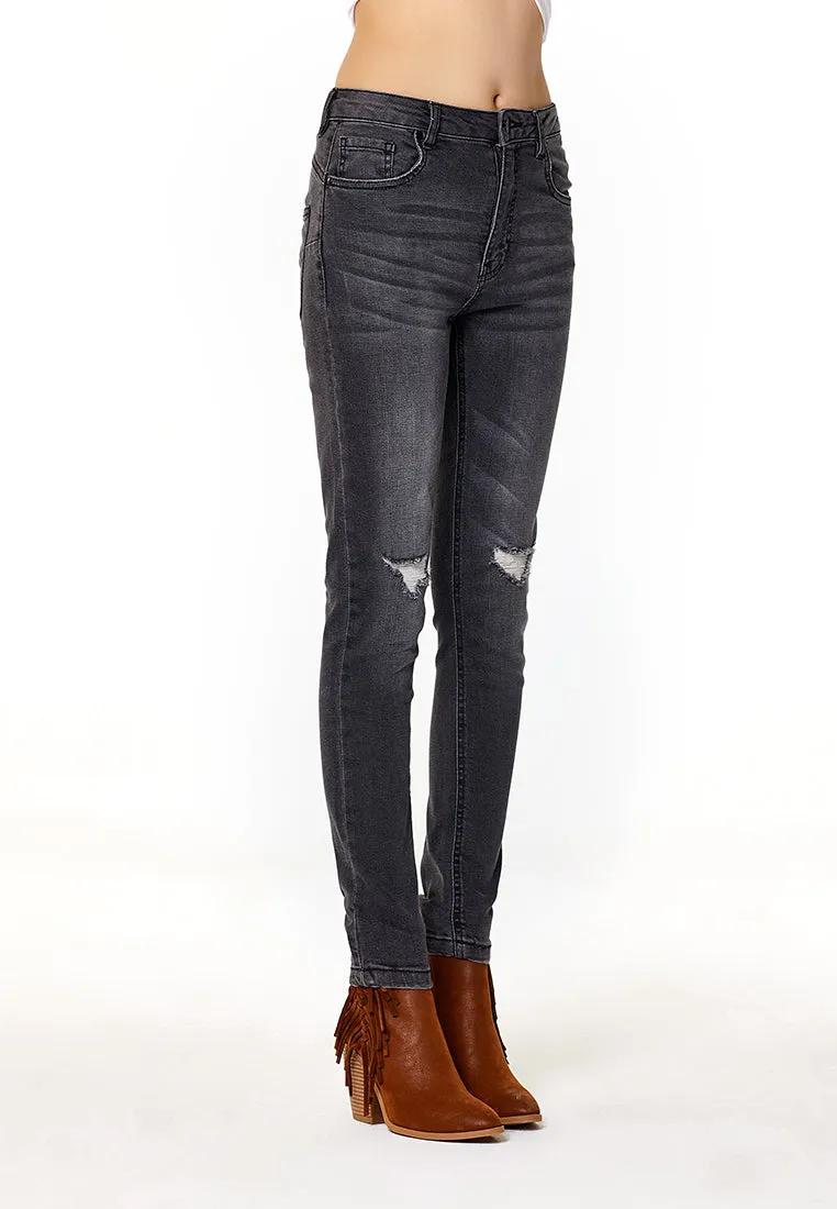 slim fit distressed jeans