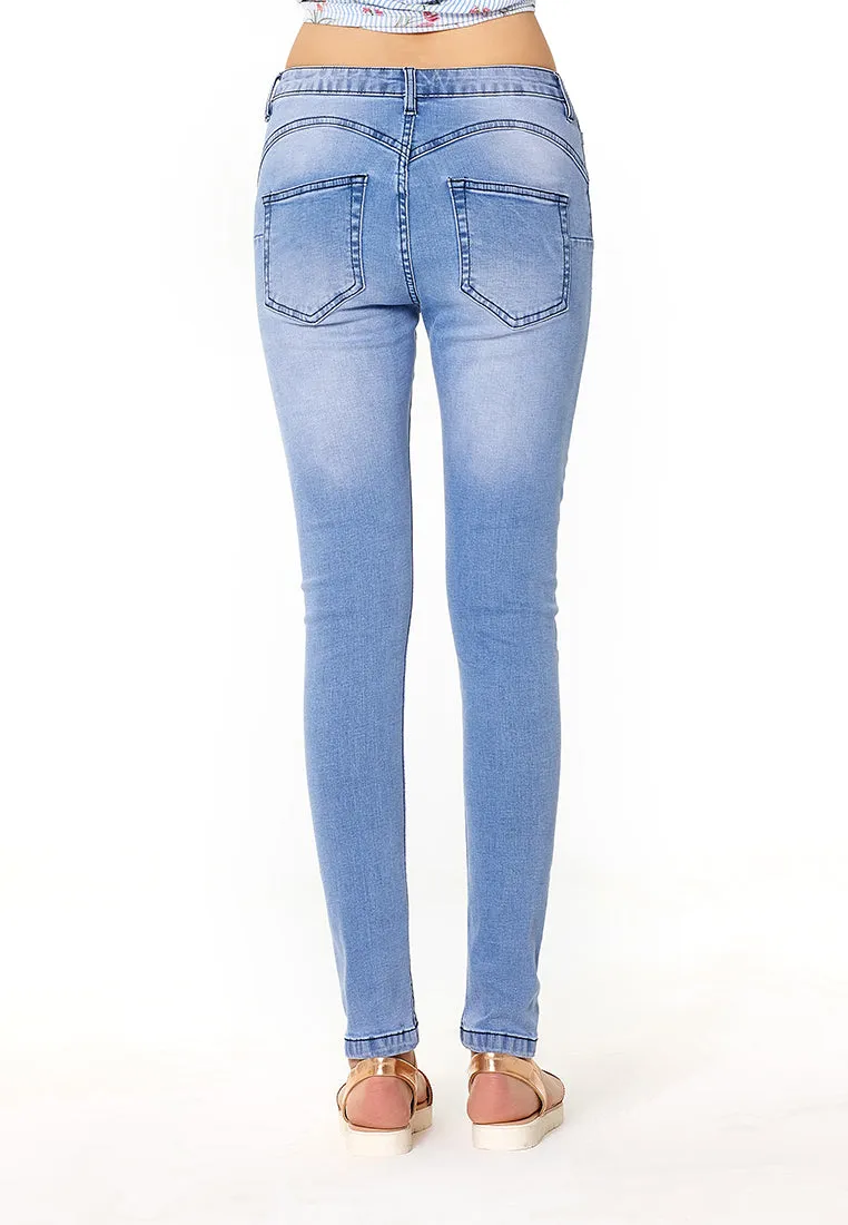 slim fit distressed jeans